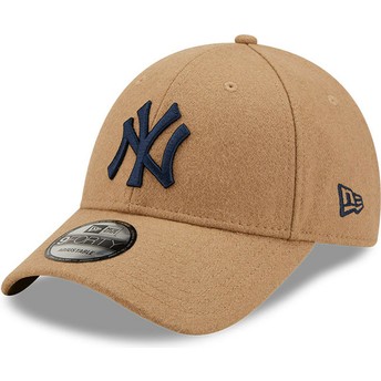 Boné curvo castanho ajustável com logo azul 9FORTY Winterized da New York Yankees MLB da New Era